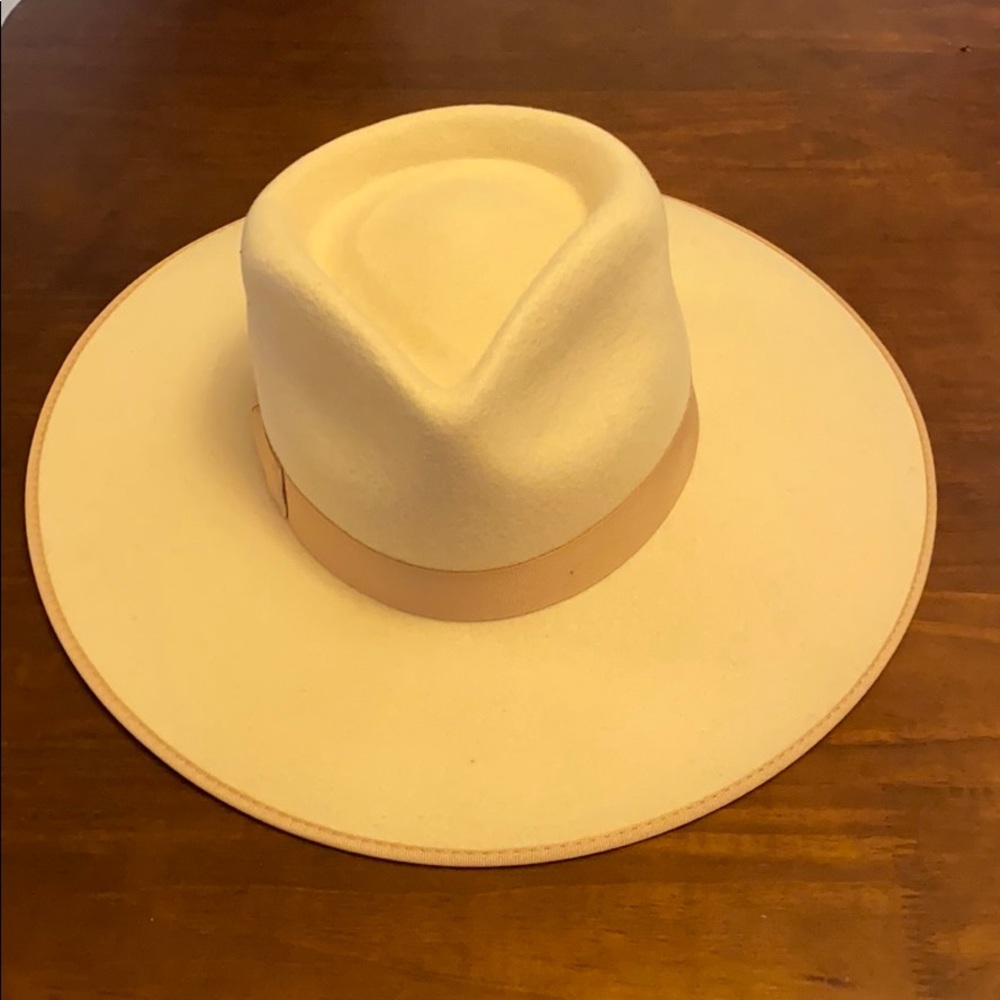 Lack of color rancher hat